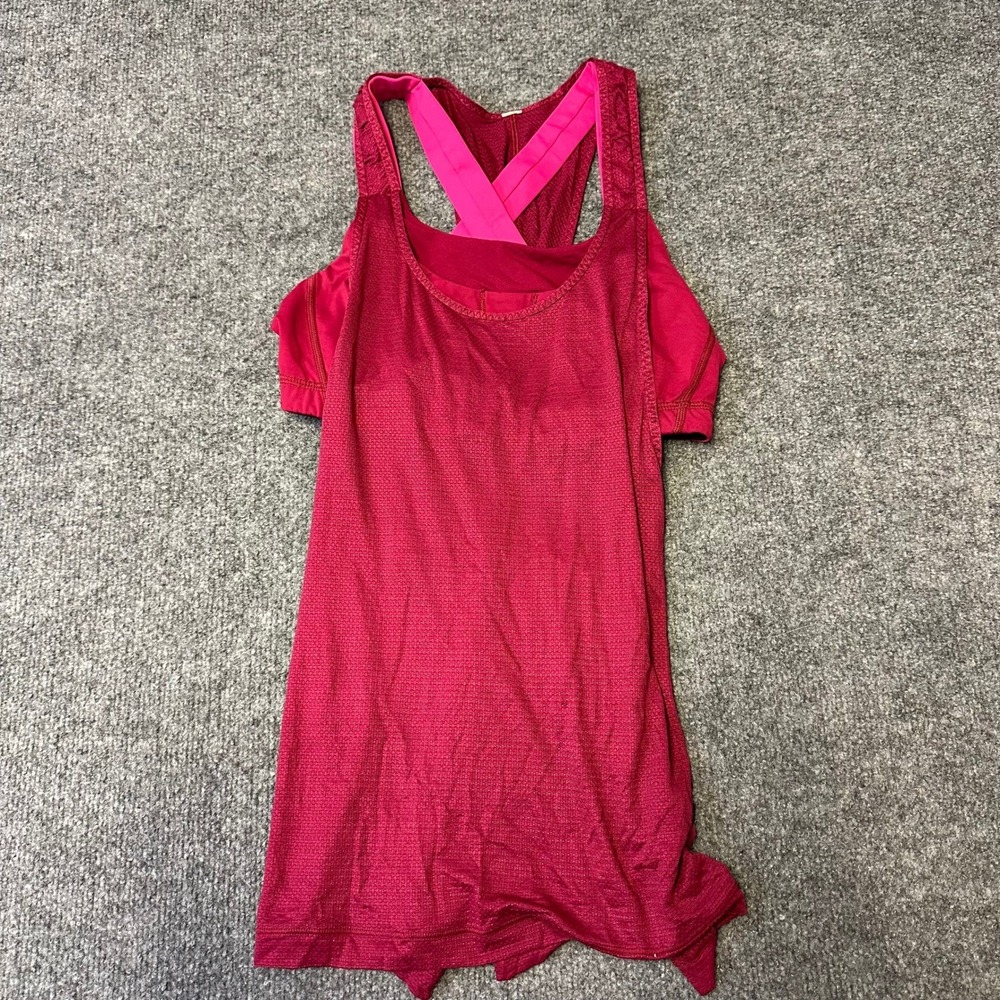 Lululemon Tank Top Womens Size 8 Pink Built-in Bra Strappy Racerback Athletic